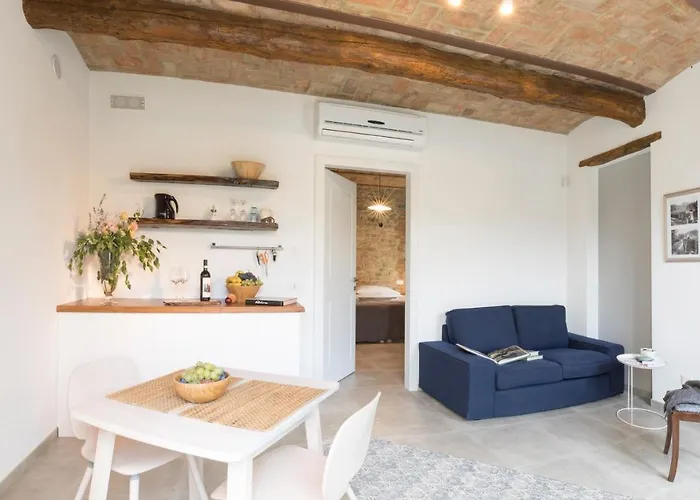 Casa Visette * モンフォルテ・ダルバ